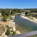 La Haute, Et Jardin Exterieur A נים