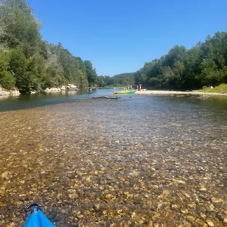 La Chambre Haute, Son Spa Et Son Jardin A Nimes 4* 님