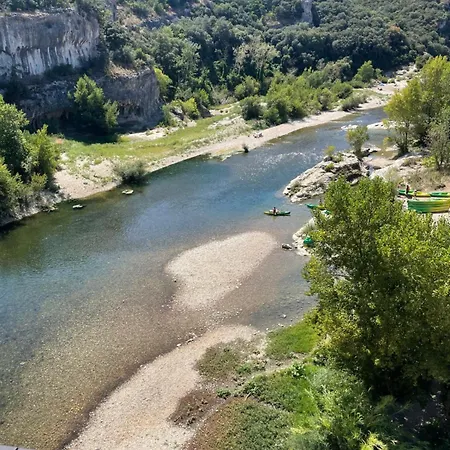 La Chambre Haute, Son Spa Et Son Jardin A Nimes B&B