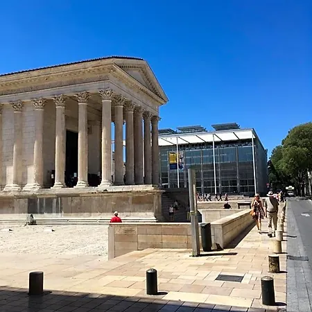 La Haute, Et Jardin Extérieur à 4* Nimes