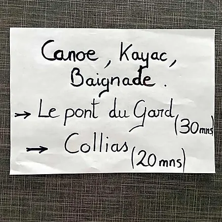 La Haute, Sa Kitchenette, Son Et Son Jardin à Couette-café Nîmes