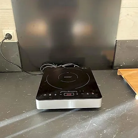 La Haute, Sa Kitchenette, Son Et Son Jardin à Couette-café 4*